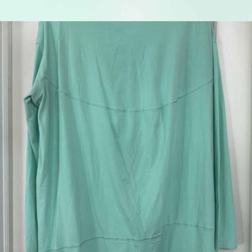 Lululemon Athletica Wild Mint Back in Action, Long Sleeve Dress - Picture 6 of 7